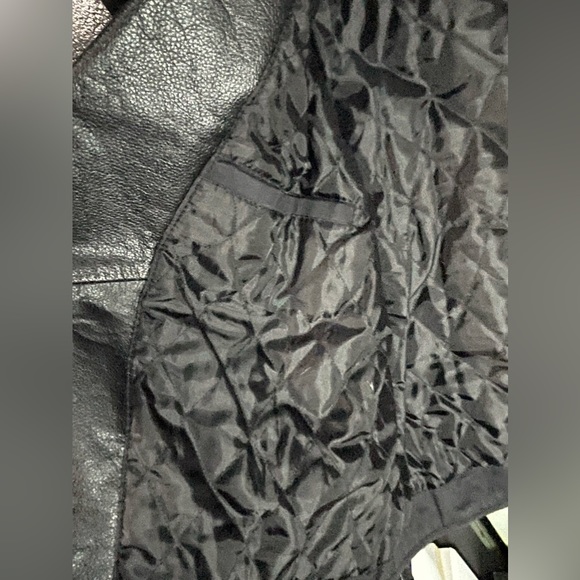 Men’s Leather Jacket - Picture 2 of 5